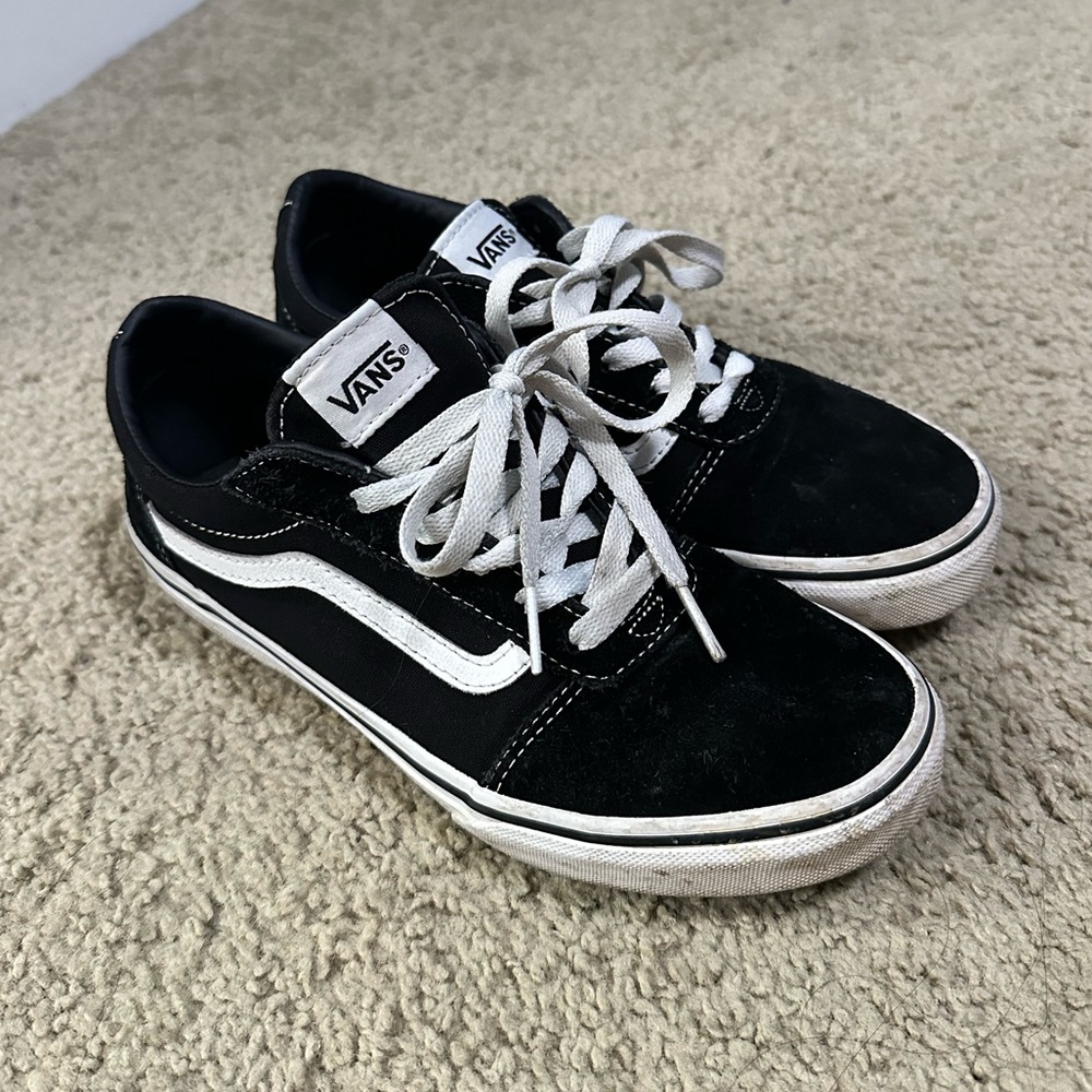 old skool vans🖤